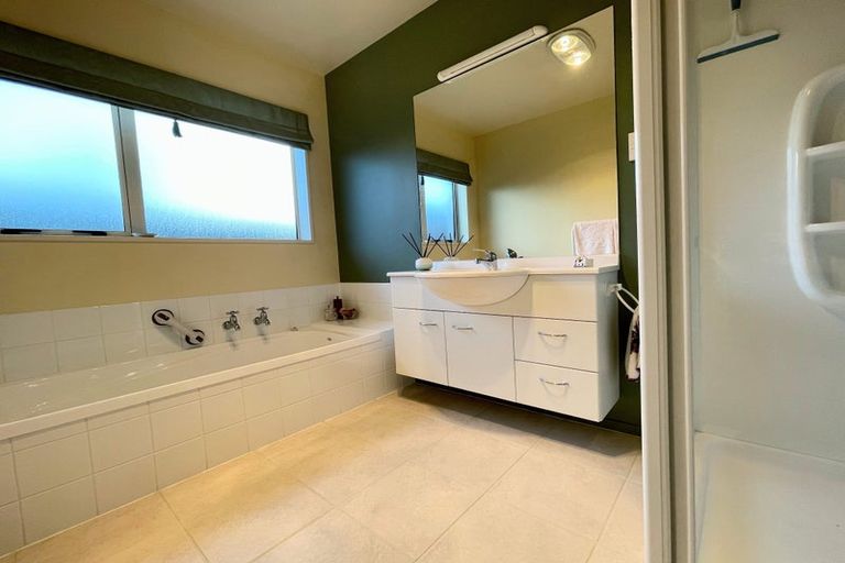 Photo of property in 39 Kinsella Crescent, Aidanfield, Christchurch, 8025