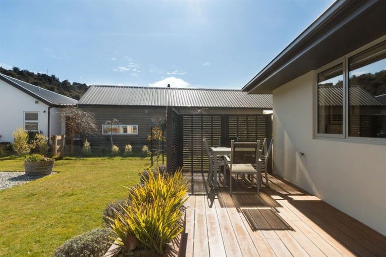 Photo of property in 60 Quinnat Street, Albert Town, Wanaka, 9305