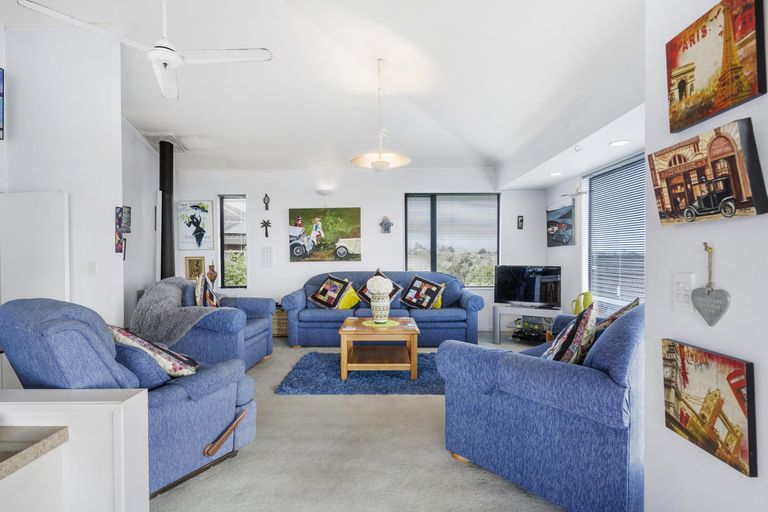 Photo of property in 78b Litten Road, Cockle Bay, Auckland, 2014