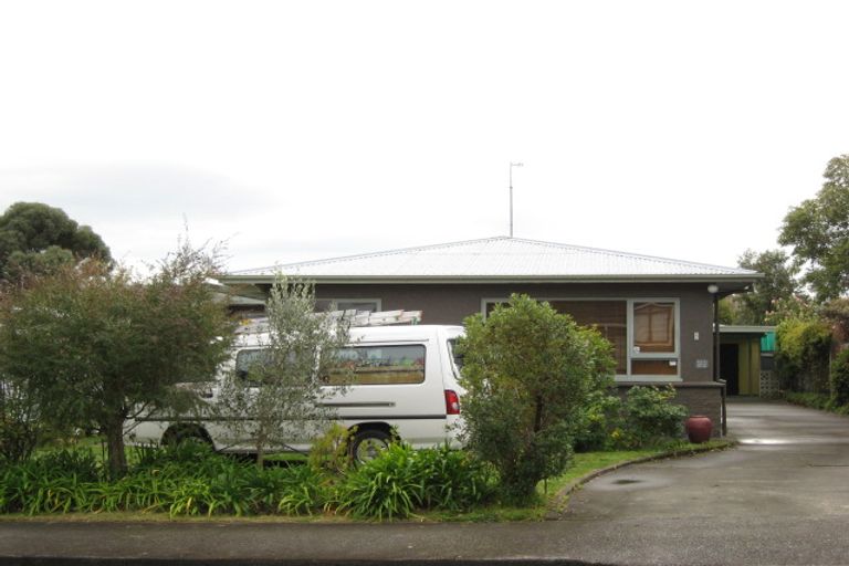 Photo of property in 3 Carl Avenue, Havelock North, 4130