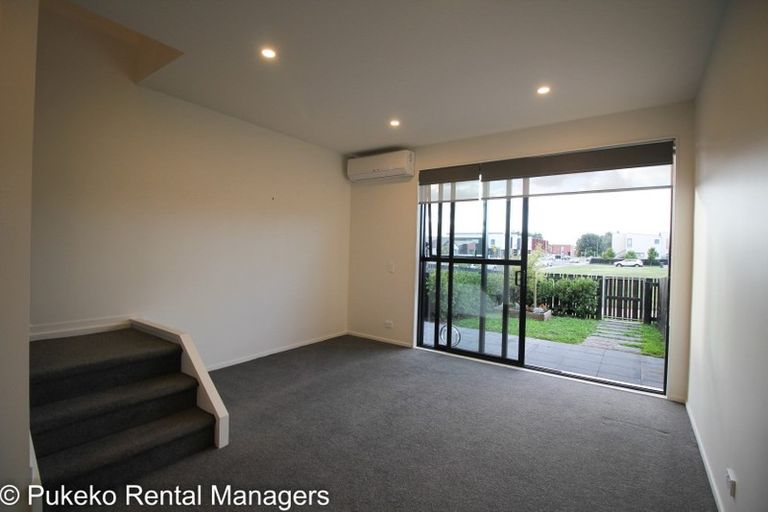 Photo of property in 21 Alliance Lane, Papakura, 2110