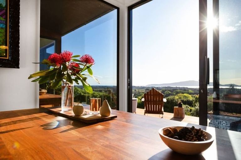 Photo of property in 221 Huia Street, Waikanae, 5391