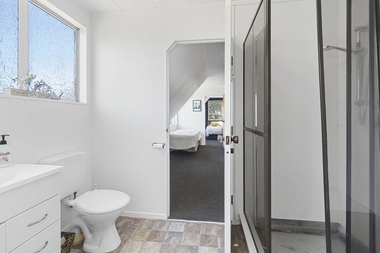 Photo of property in 1138 South Road, Oakura, 4314