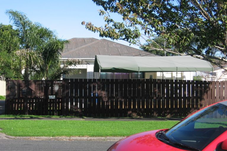 Photo of property in 2/34 Cambridge Terrace, Papatoetoe, Auckland, 2025