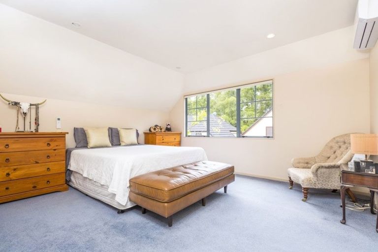 Photo of property in 13h Eban Avenue, Hillcrest, Auckland, 0627