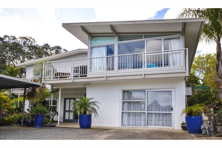 Photo of property in 50 Kemp Road, Kerikeri, 0230
