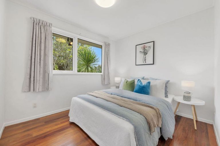 Photo of property in 16 Blue Gum Rise, Sunnyhills, Auckland, 2010