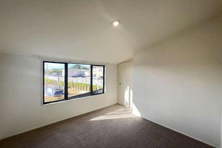 Photo of property in 3a Domain Road, Weymouth, Auckland, 2103