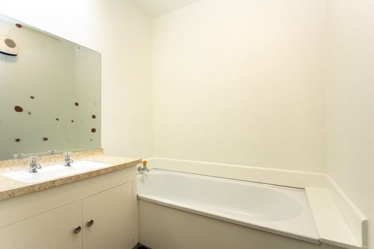 Photo of property in 2/22 Colligan Street, Upper Riccarton, Christchurch, 8041