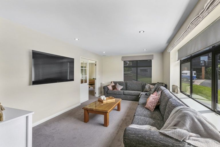 Photo of property in 5 Avonlea Grove, Belmont, Lower Hutt, 5010