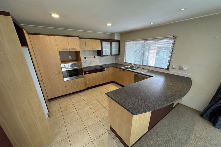 Photo of property in 27 Seneca Court, Golflands, Auckland, 2013