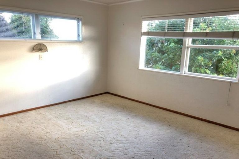 Photo of property in 35 Elliott Avenue, Bayview, Auckland, 0629