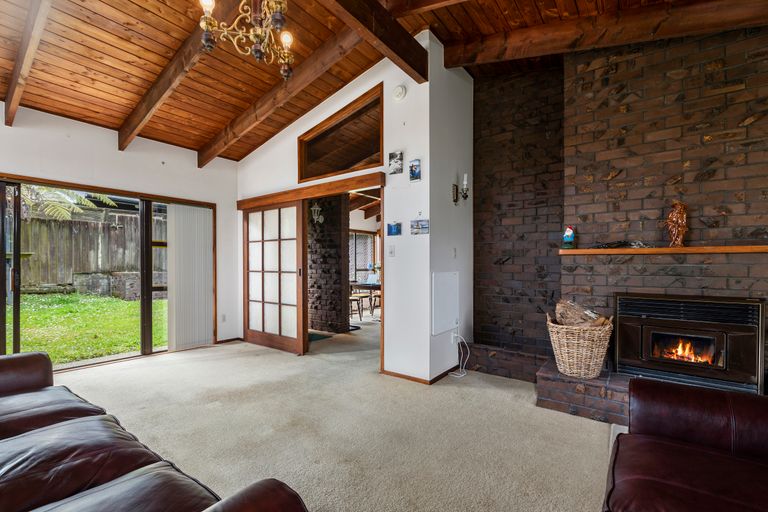 Photo of property in 789a Beach Road, Browns Bay, Auckland, 0630