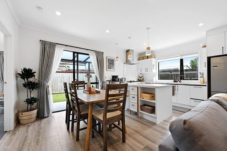 Photo of property in 4/18 Steele Road, Forest Lake, Hamilton, 3200