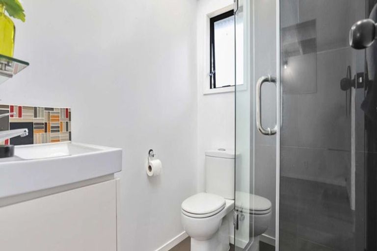 Photo of property in 44a Brains Road, Kelston, Auckland, 0602