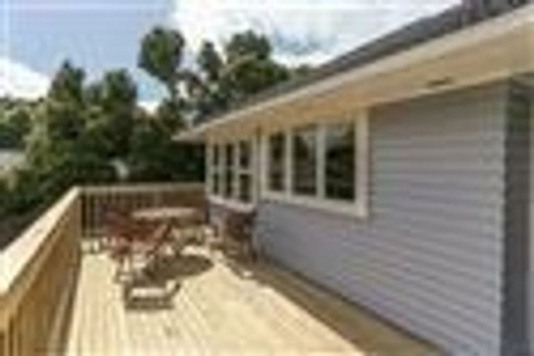 Photo of property in 4020 Great North Road, Glen Eden, Auckland, 0602