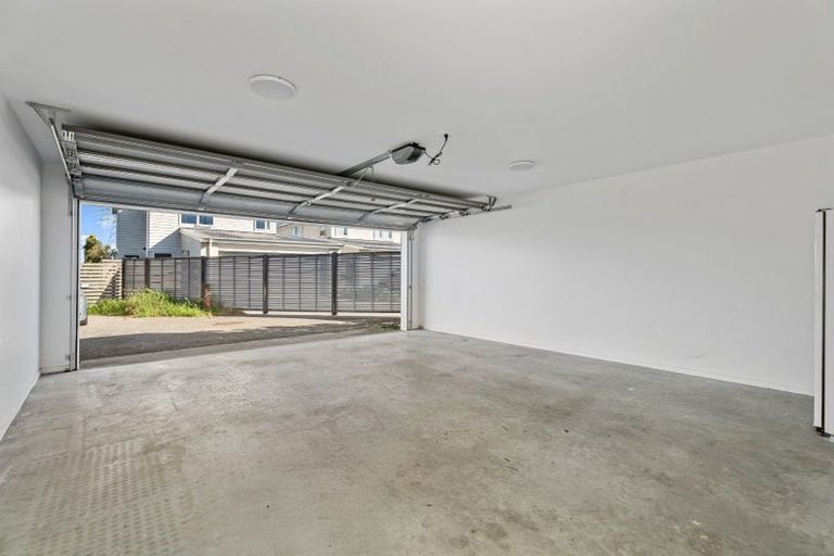 Photo of property in 31 Aviation Street, Takanini, 2112