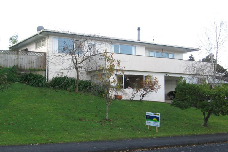 Photo of property in 4 Bacot Place, Howick, Auckland, 2014