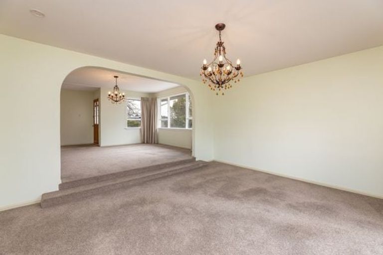 Photo of property in 32 Woodgrove Avenue, North New Brighton, Christchurch, 8083