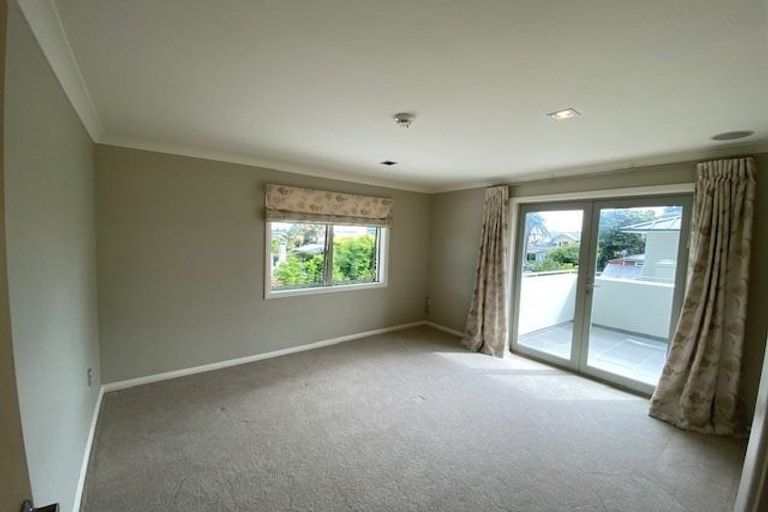 Photo of property in 5/235 Devonport Road, Tauranga, 3110