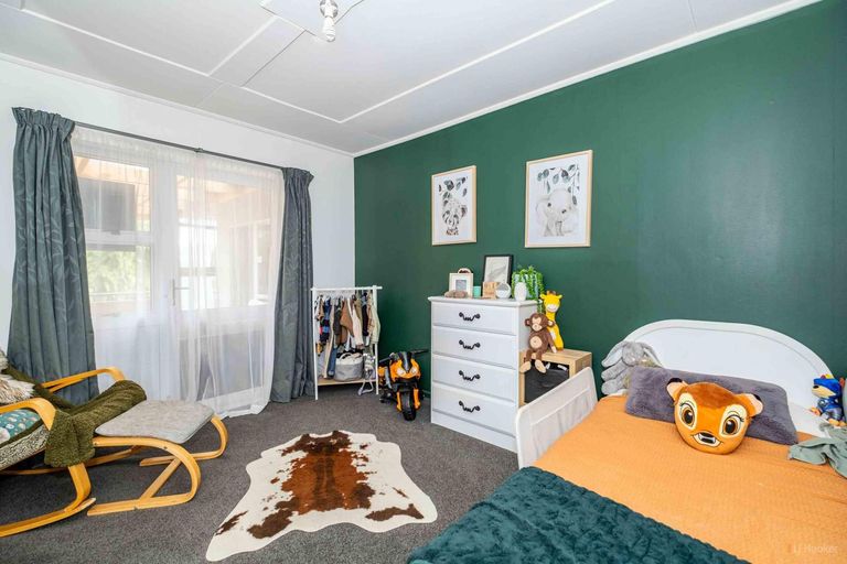 Photo of property in 22 Hughes Street, Waimate, 7924