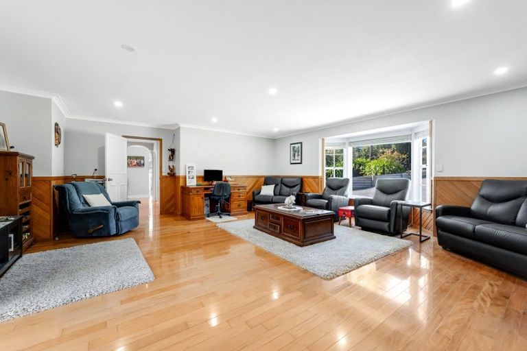 Photo of property in 306 Point View Drive, Dannemora, Auckland, 2016