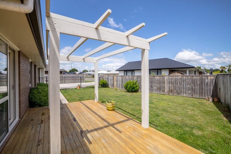Photo of property in 25 Tarata Grove, Lansdowne, Masterton, 5810