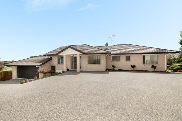 Photo of property in 61 Oteki Park Drive, Welcome Bay, Tauranga, 3112