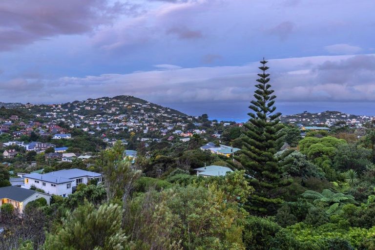 Photo of property in 53 Spencer Street, Crofton Downs, Wellington, 6035