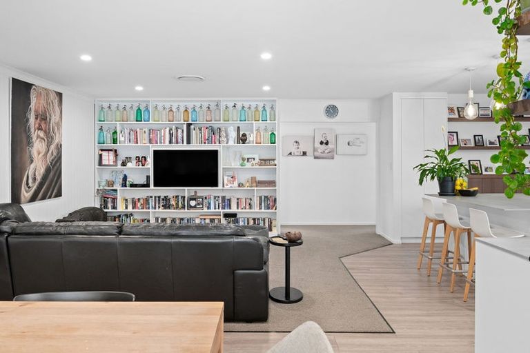 Photo of property in 47 The Esplanade, Huntington, Hamilton, 3210