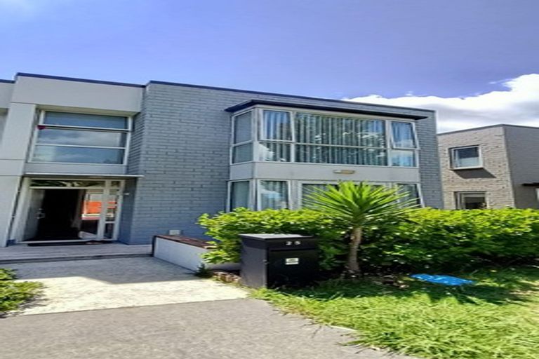 Photo of property in 25 Hakawai Avenue, Takanini, 2112