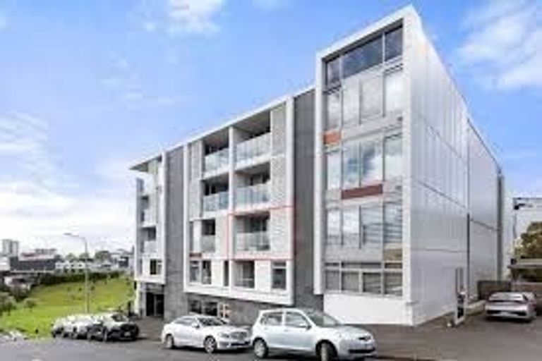 Photo of property in Parkview Residences, 207/15 Rendall Place, Eden Terrace, Auckland, 1021