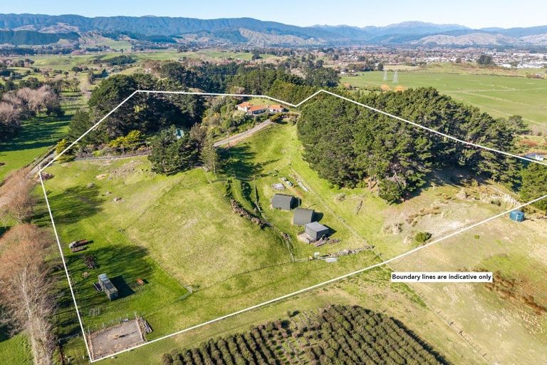 Photo of property in 85-91 Old Coach Road, Otaki, 5512