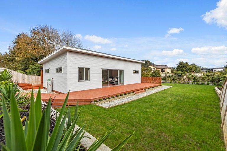 Photo of property in 6 Whenu Way, Bell Block, New Plymouth, 4312