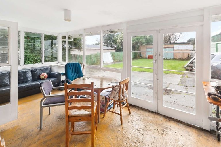 Photo of property in 40 Hood Street, Castlecliff, Whanganui, 4501