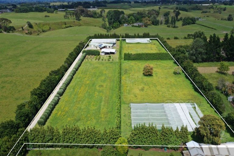 Photo of property in 280 Corbett Road, Paraite, New Plymouth, 4373