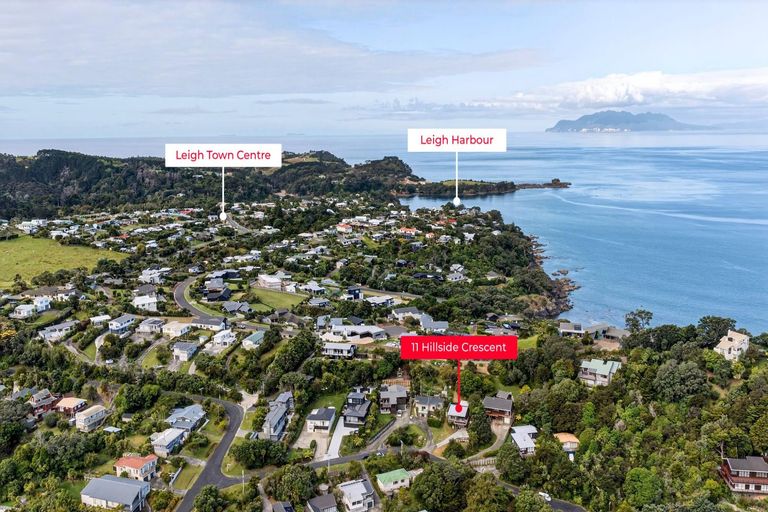 Photo of property in 11 Hillside Crescent, Leigh, 0985