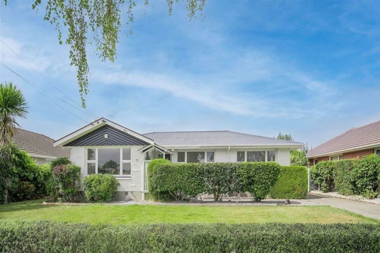 Photo of property in 53 Greendale Avenue, Avonhead, Christchurch, 8042