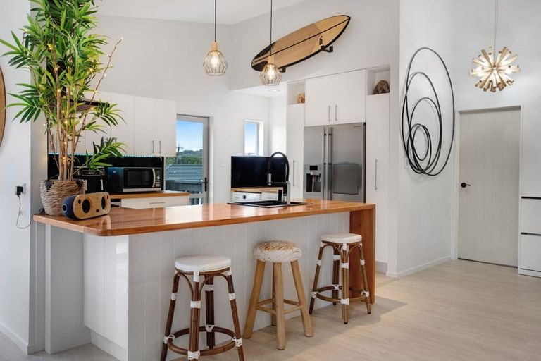 Photo of property in 5a Collingwood Road, Waiuku, 2123