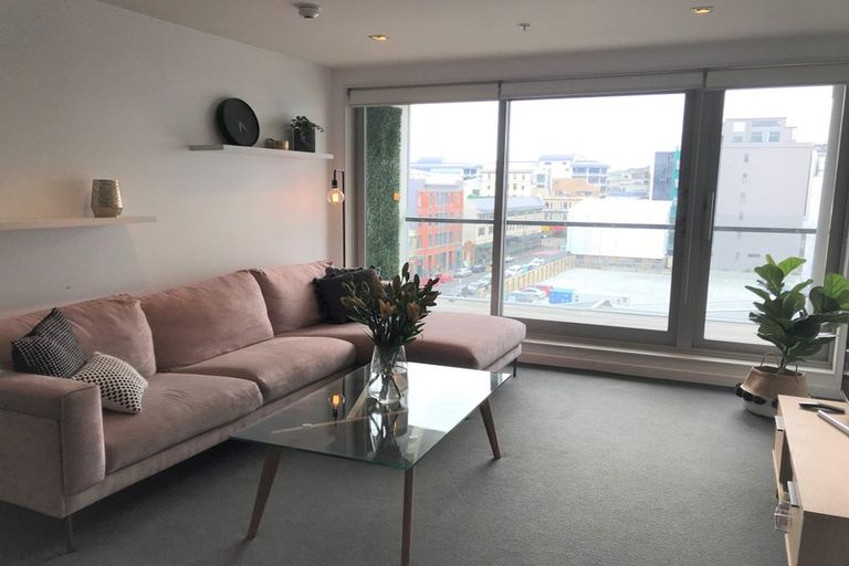 Photo of property in Monument Apartments, 5c/245 Wakefield Street, Te Aro, Wellington, 6011