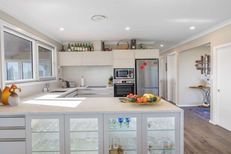 Photo of property in 12 Longbeach Drive, Castlecliff, Whanganui, 4501