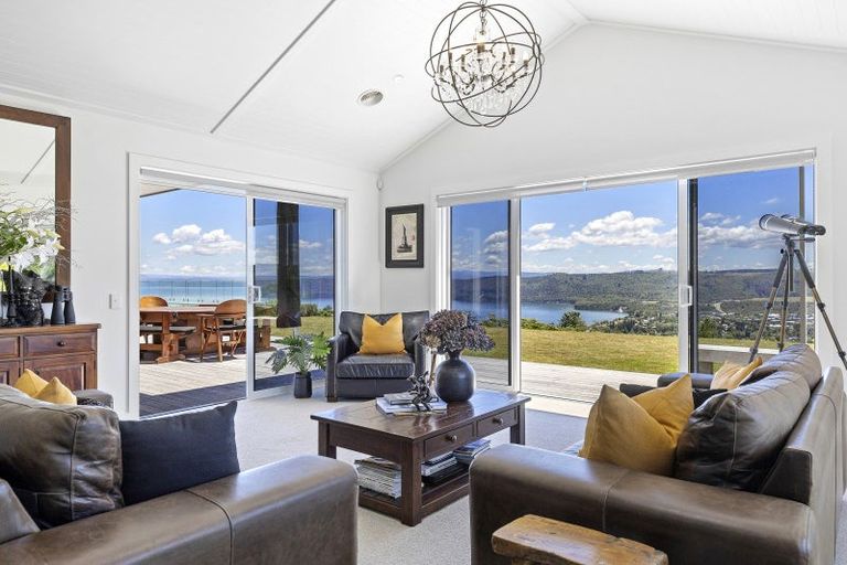 Photo of property in 35 Locheagles Rise, Kinloch, Taupo, 3377