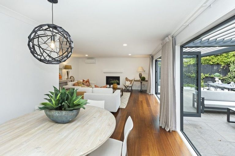 Photo of property in 7b Rossall Street, Merivale, Christchurch, 8014