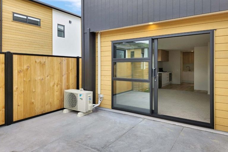 Photo of property in 14 Te Ara O Ralph Olsen, Wainuiomata, Lower Hutt, 5014