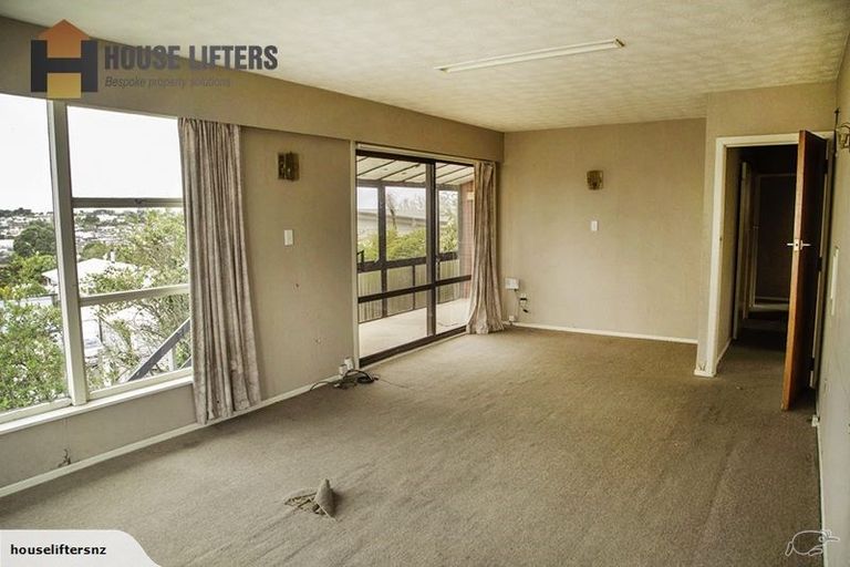 Photo of property in 4 Hauraki Crescent, Pinehill, Auckland, 0632