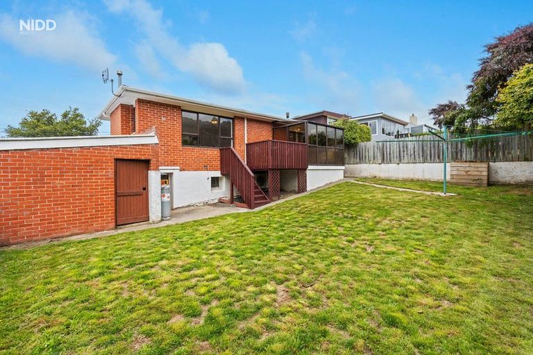 Photo of property in 111 Centennial Avenue, Helensburgh, Dunedin, 9010