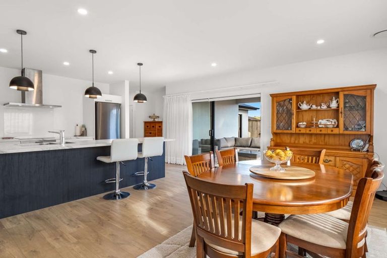 Photo of property in 6 Simon Street, Tawhero, Whanganui, 4501