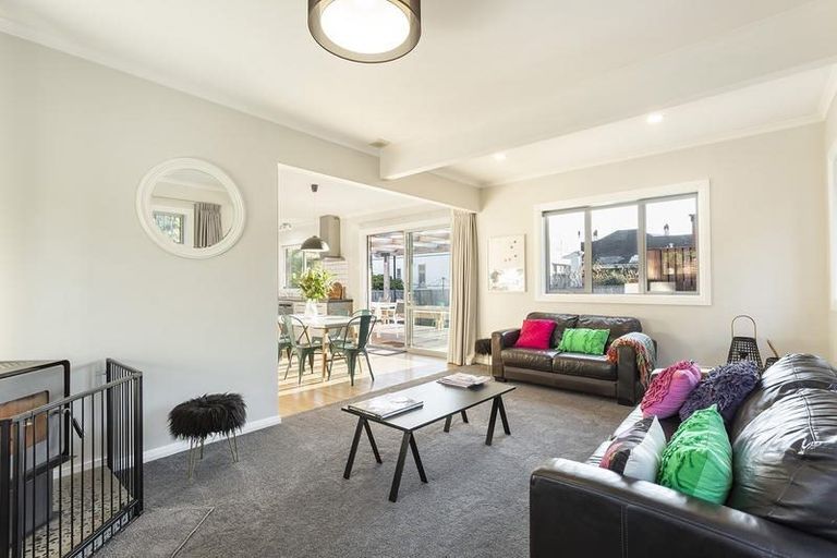 Photo of property in 107 Highcliff Road, Andersons Bay, Dunedin, 9013