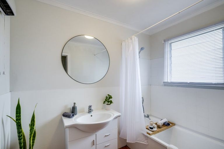 Photo of property in 14 Shearer Place, Pirimai, Napier, 4112