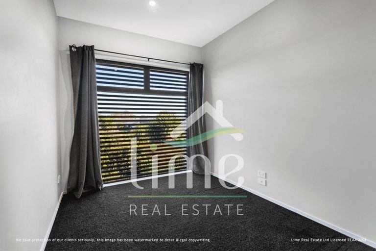 Photo of property in 17 Bellbird Lane, Marshland, Christchurch, 8083